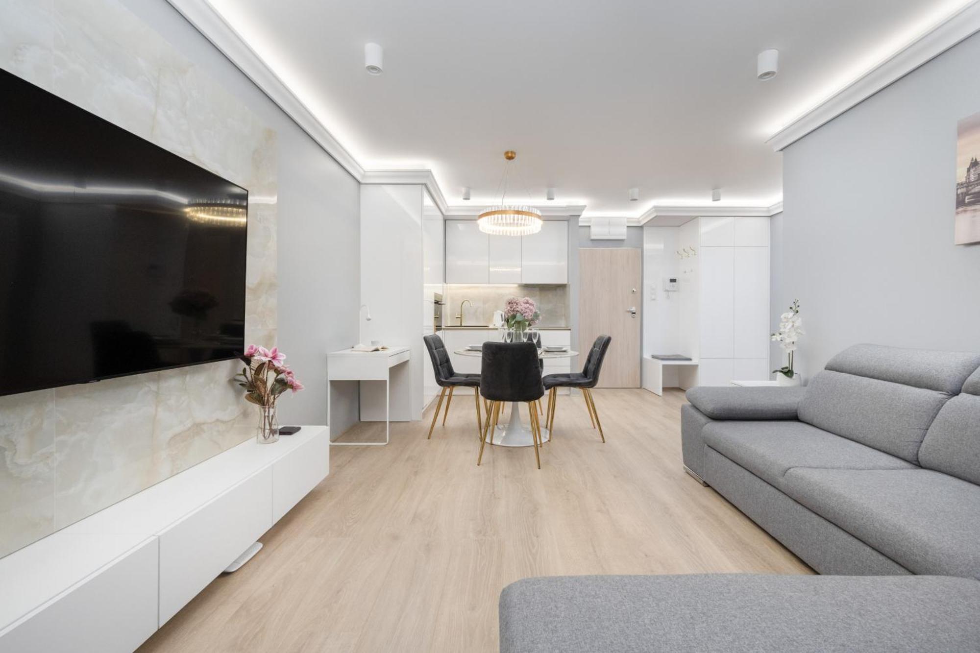 Elegant Apartment With Balcony By The Oder River In Wroclaw By Renters Prestige Eksteriør billede